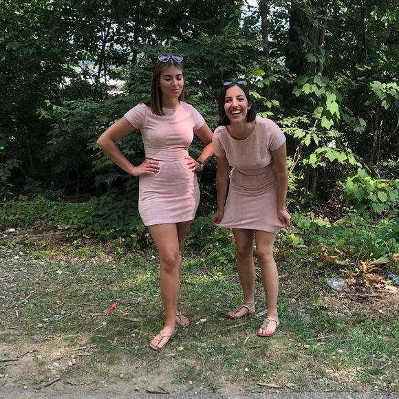 Meet your Posher, Leah - Picture 1 of 1